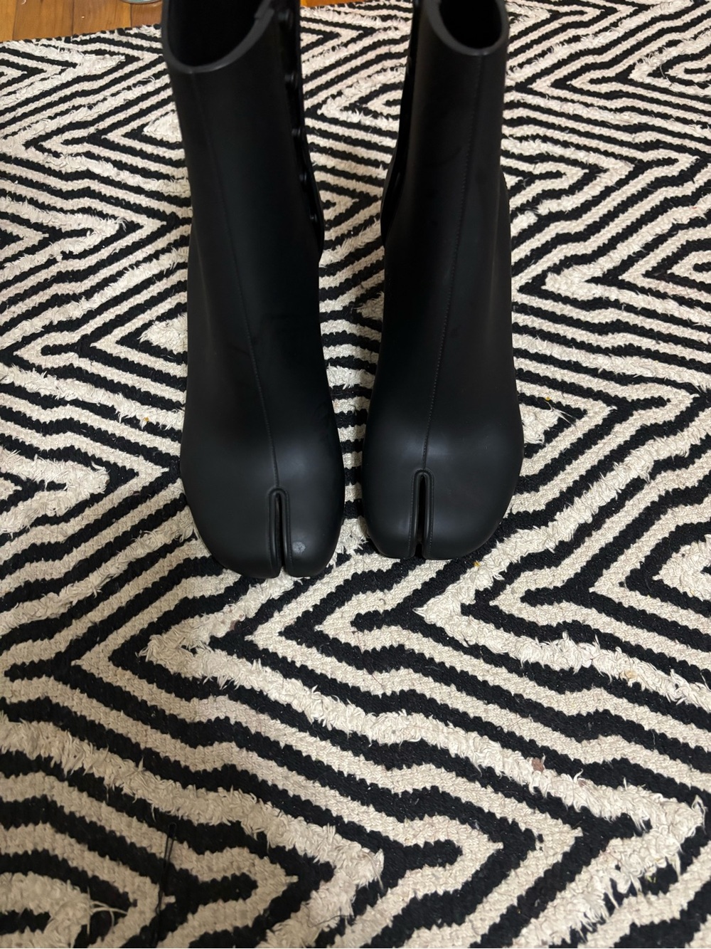 Mason Margiela Women’s Black Split-Toe Ankle Boots
